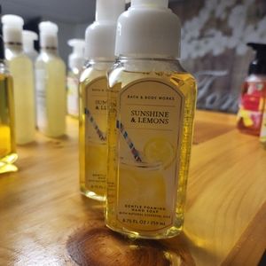 Brand New Bath and Body Works Sunshine and Lemons Hand Soap